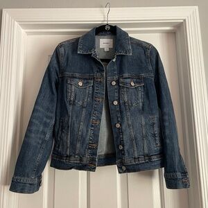 Old Navy Classic Dark Wash Jean Jacket